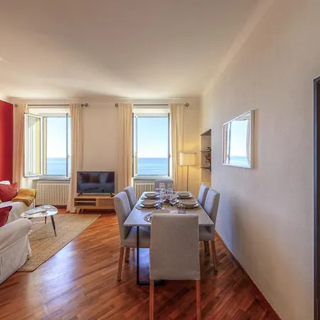 Appartement Casa Valentina Vista Mare, Relax E Comfort *