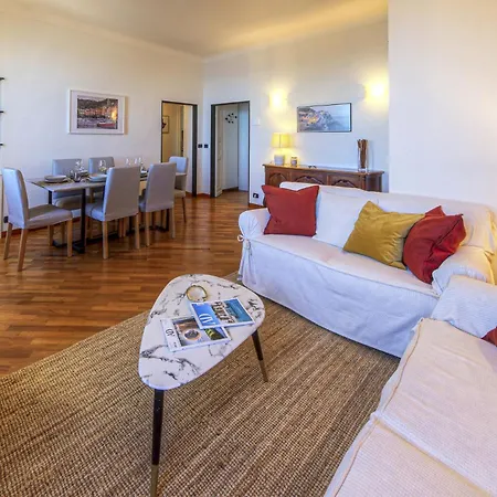 Casa Valentina Vista Mare, Relax E Comfort *